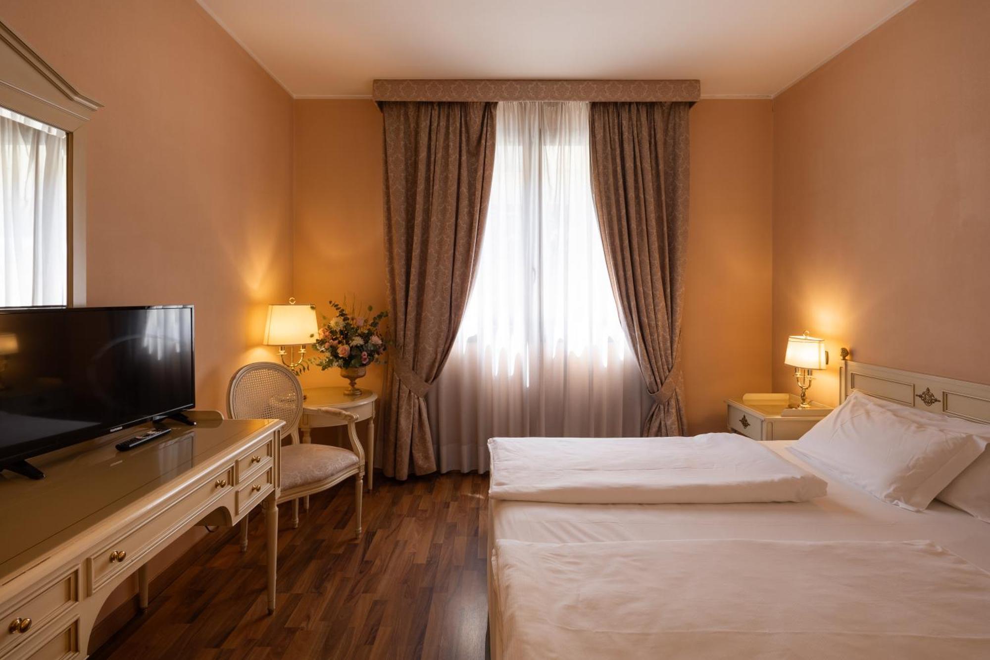 Hotel Lucrezia Borgia Ferrara Exterior foto