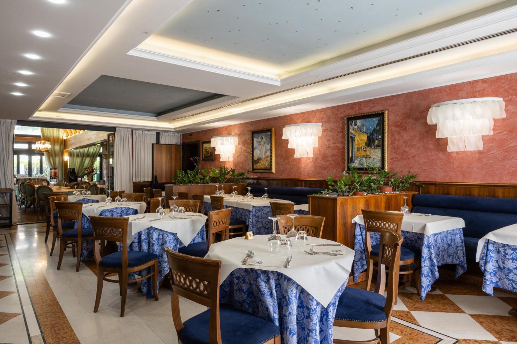 Hotel Lucrezia Borgia Ferrara Exterior foto